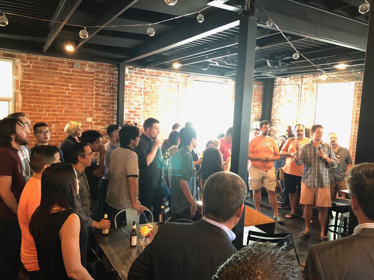 AlamoAngelsofSA's tweet photo. We nearly had a packed house tonight at @5PointsLocal! Thank you to @SATechBloc and everyone who joined us tonight for our mixer! #localstartups #tech #angelinvestors #SanAntonio is surely a #CityontheRise! https://t.co/Osmb5OUNAK