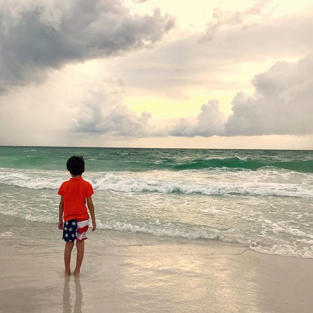 kokocooks's tweet photo. Searching for shells. We got rained on about 5 minutes later. #magichour #sunset #beach #lovefl #annamariaisland https://t.co/0ZWF1NeQpn https://t.co/lX6Jp2snu4
