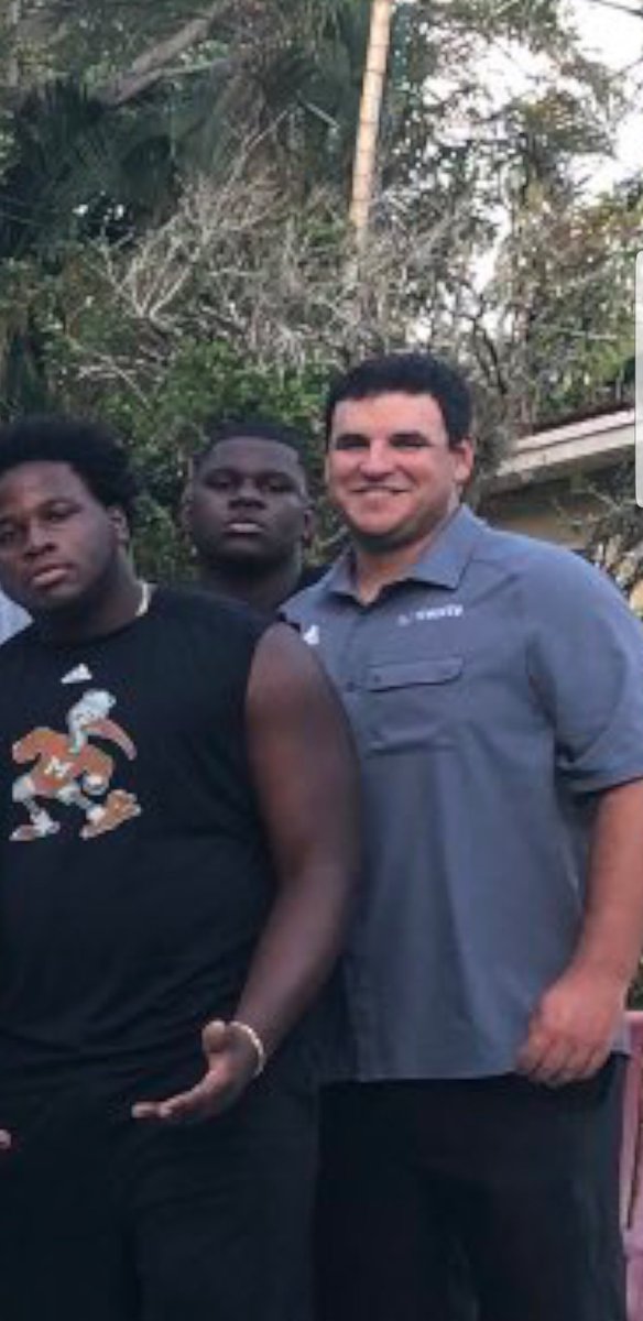 canesthing's tweet photo. Buddy on the right needs to suit up https://t.co/uVtnjJ0BFk