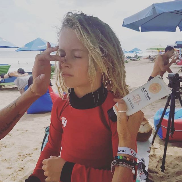 A P P L Y I N G
.
.
.
@little.urchin #bestsunscreen #naturalproducts #naturalingredients #onlyneedalittle #alittlegoesalongway #thankyousomuch