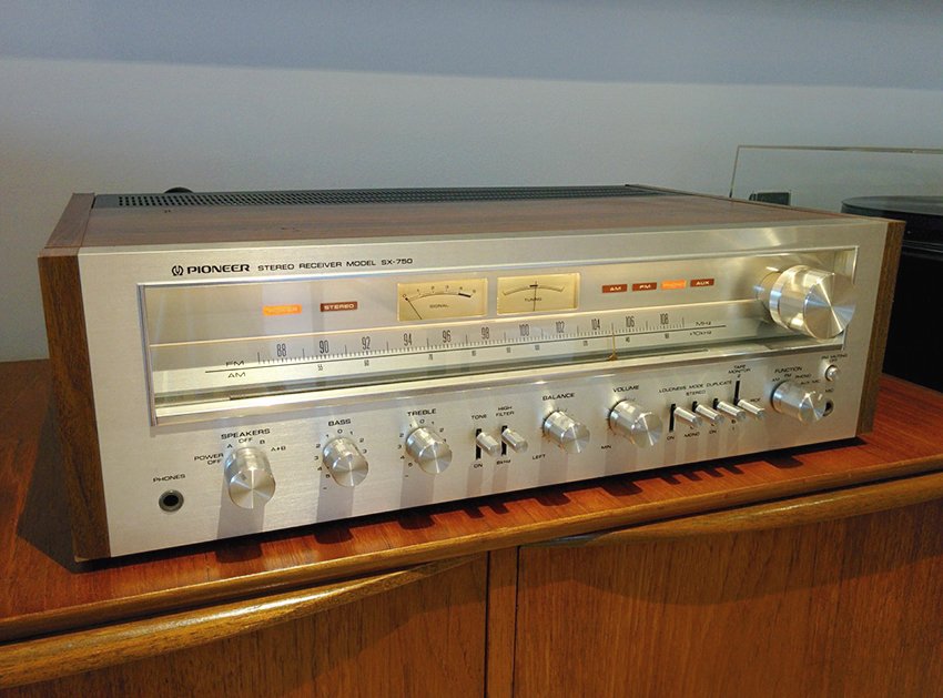 PioneerHomeAU's tweet photo. PIONEER VINTAGE FRIDAY - The SX-750 AM/FM Stereo Receiver - we love it!
#pioneer #VintageHiFi #StereoReceiver #SX750 https://t.co/xM6hPtXrjt