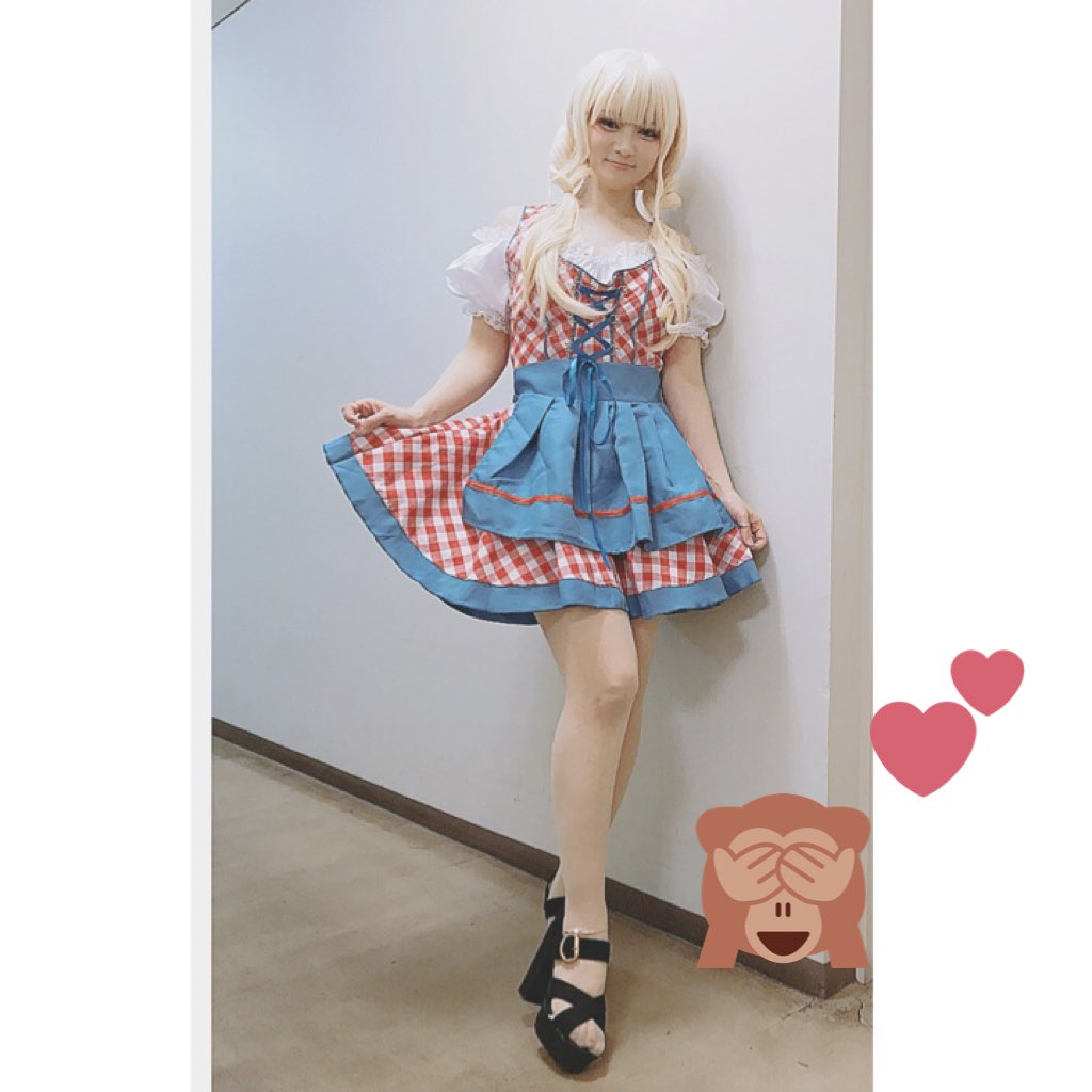 arunode_koe's tweet photo. コスプレしてなさすぎて飢えてる…。
あるのでの皆んなのコスプレ見て癒されてるなう。
５月のドイツビールガールコスプレがやっとwしかもキャラ物じゃない…😢
撮影が伸びに伸びて干からびてる…
#コスプレ https://t.co/zyMn1pZ9o7