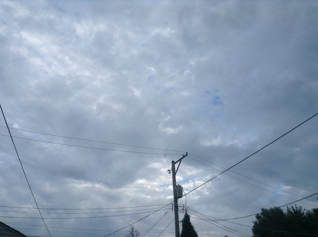 graveyardfoxes's tweet photo. Love the sky ☁️☁️☀️🌤⛅️ https://t.co/0lepLzDZ3v