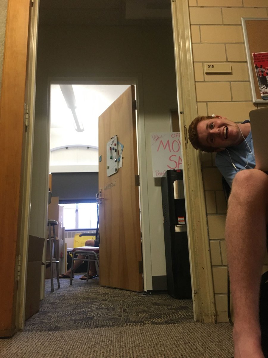 ProfNichols's tweet photo. I require my freshmen @penn_state students to meet with me for one office visit. I don't require them to sit quietly while they're waiting. (Great shot @FlambaumHaley you've captured the spirit of @JackFarren6 ) #commcrazy #coolcomm https://t.co/uB9PYQZAXd