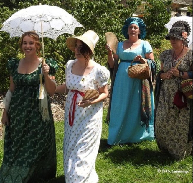 ro_shea_bo's tweet image. Claire's super power is knowing where the camera is at all times. Also, yes... we WERE at a Jane Austen Festival. #regencylife