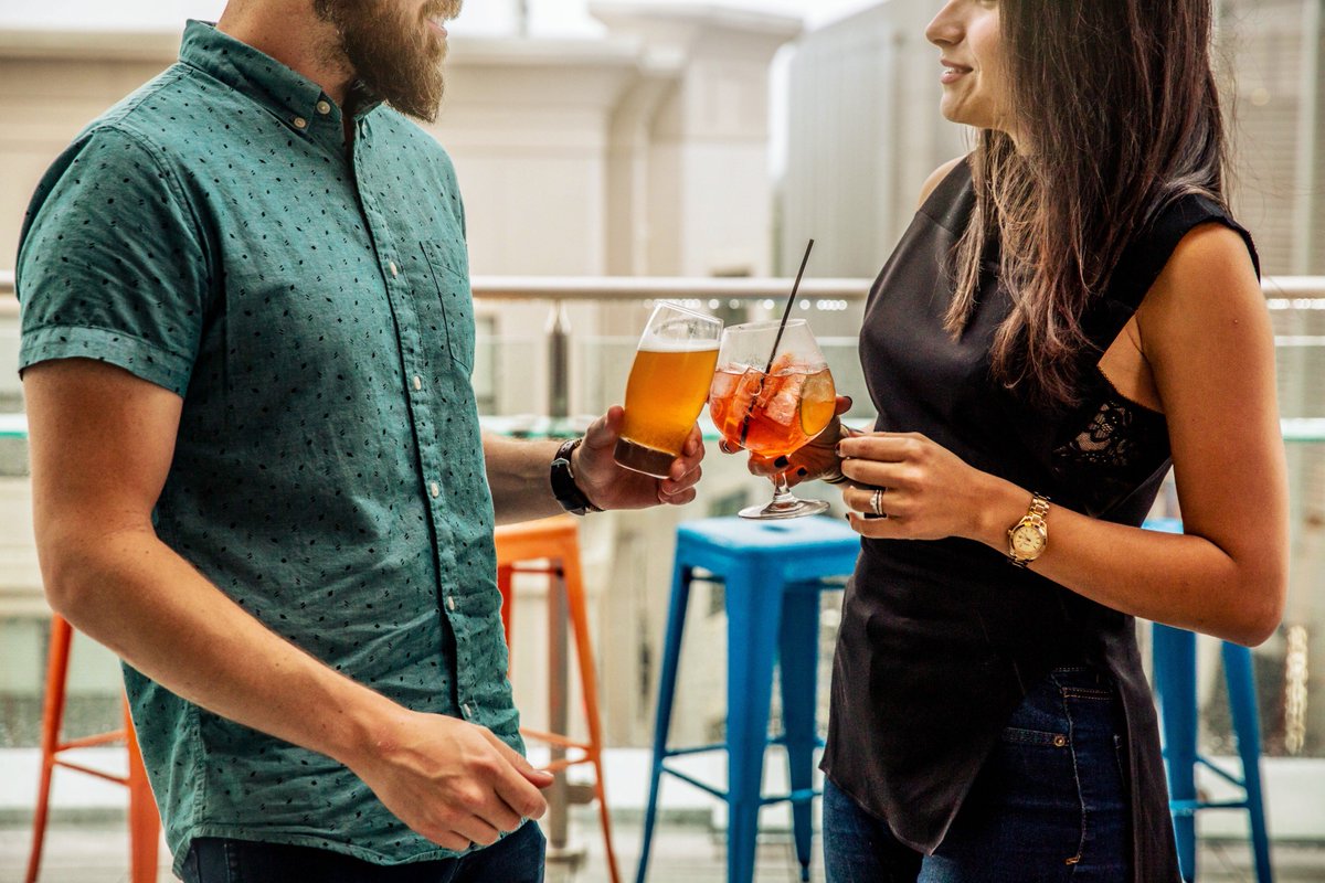 Level7RoofBar's tweet photo. Summer in the city. ☀️ Explore #Raleigh and all it has to offer. 1st stop: rooftop drinks + city views. 
.
.
#Level7 #NorthHills #CityOfOaks #VisitNorthHills #VisitRaleigh #exploringthetriangle #RooftopBar #RooftopDrinks https://t.co/hVkj3AIGqN
