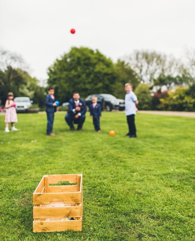 PatAzzy19's tweet photo. Waiting for the ball to drop like...
.
.
.
#twocheeks #twocheeksstudio #bellevilleweddingphotographer #ontarioweddingphotographer #princeedwardcountyweddingphotographer
#princeedwardcounty #PEC #patrickandalecia
.
.
.
#walesphotographer #southwalesphoto… https://t.co/amsXAXzqgM https://t.co/FBFBMcBtcn