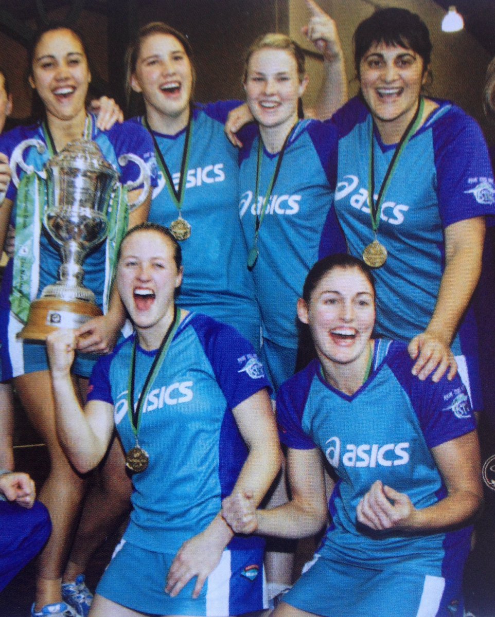 pennymiles27's tweet photo. round-up, our wrap of news is here; Sting smashing box office, Donna & Yvonne's picks, Avellino on Norma Plummer #NetballArchives https://t.co/q0EuUO0OYG