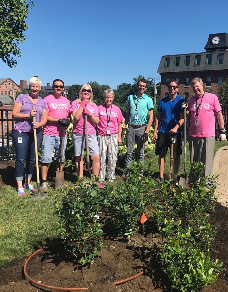 ColletteTravel's tweet photo. Members of our Community Garden team joined CEO Dan Sullivan to plant blueberry bushes near the statue of former Chairman of the Board, Dan Sullivan, Sr., as part of Founder’s Day celebrations. 

We are proud to honor his legacy of both community and giving back. #ColletteCares https://t.co/QSRL9RFlIw