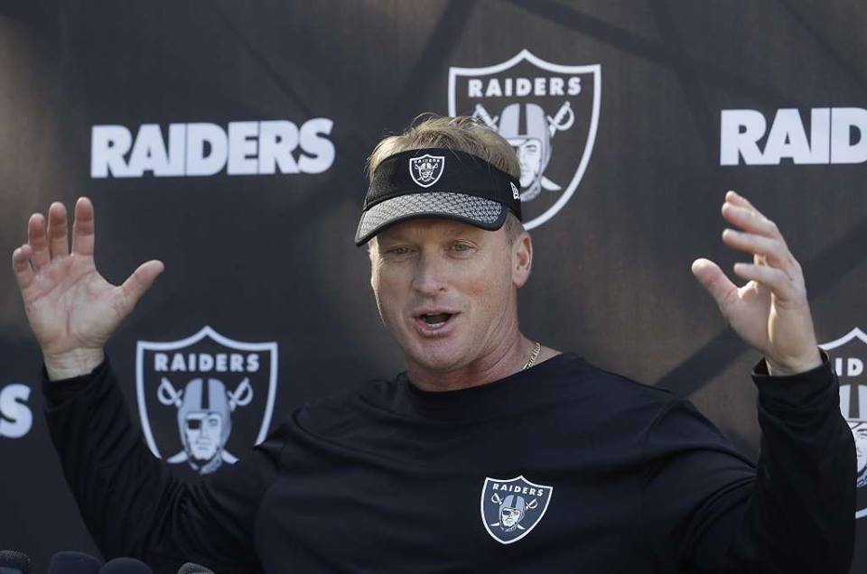 BlackFoxRaider's tweet photo. I just fell a$$ backwards into the #Raiders2017 highlights on @nflnetwork. Not the follow-up to 2016 I had hoped for but at least it's over. These highlights were okay. Too much new kicker🚯. But lotsa Gruden!🏴☠️#ARaiderLife☠️ https://t.co/PW314SD4ZI