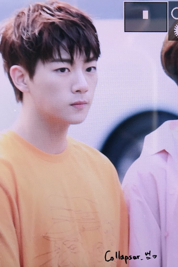 Collapsar_Beom's tweet photo. 180720뮤뱅 출근

#지범 #골든차일드 
#JIBEOM #Golden_Child https://t.co/pi2lj38GZk
