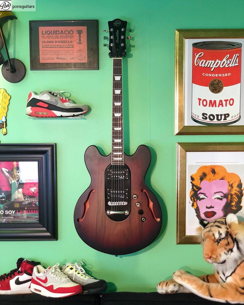 Revolution 🎸🔥 Crea tu propio estilo con nuestras guitarras personalizables. Cambia los cuerpos todas las veces que quieras entre todos los modelos disponibles.
.
#guitar #guitars #pons #ponsguitars #revolution #gear #rockandroll #telecaster #stratocaster #electricguitars