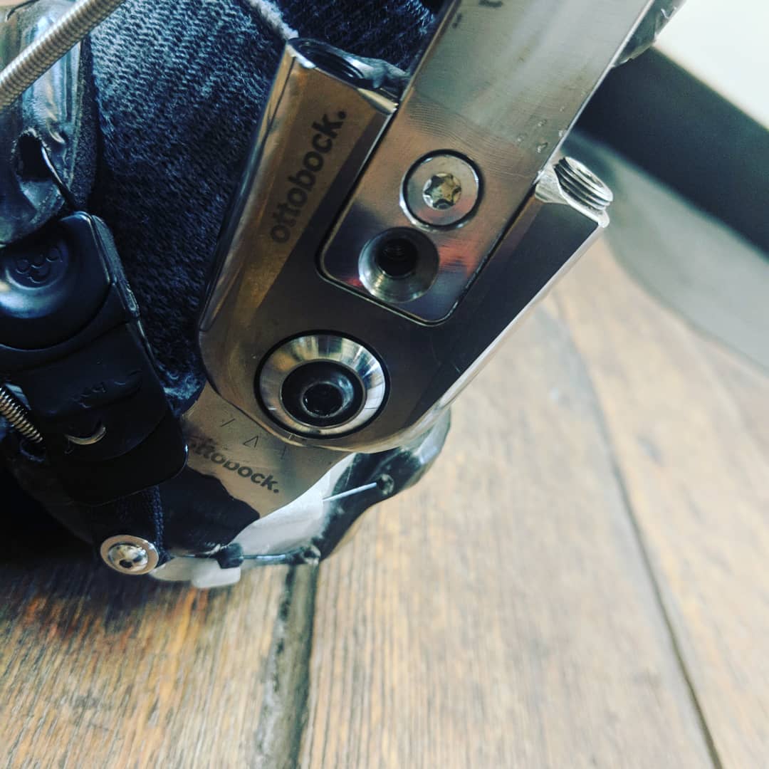 MaxFConserva's tweet photo. Hey @OttobockUS_CA, lost a screw from our 17LA3=20 ankle joint in the gym, can you send me the specs so I can try and find a replacement? https://t.co/udk3jTLEw9