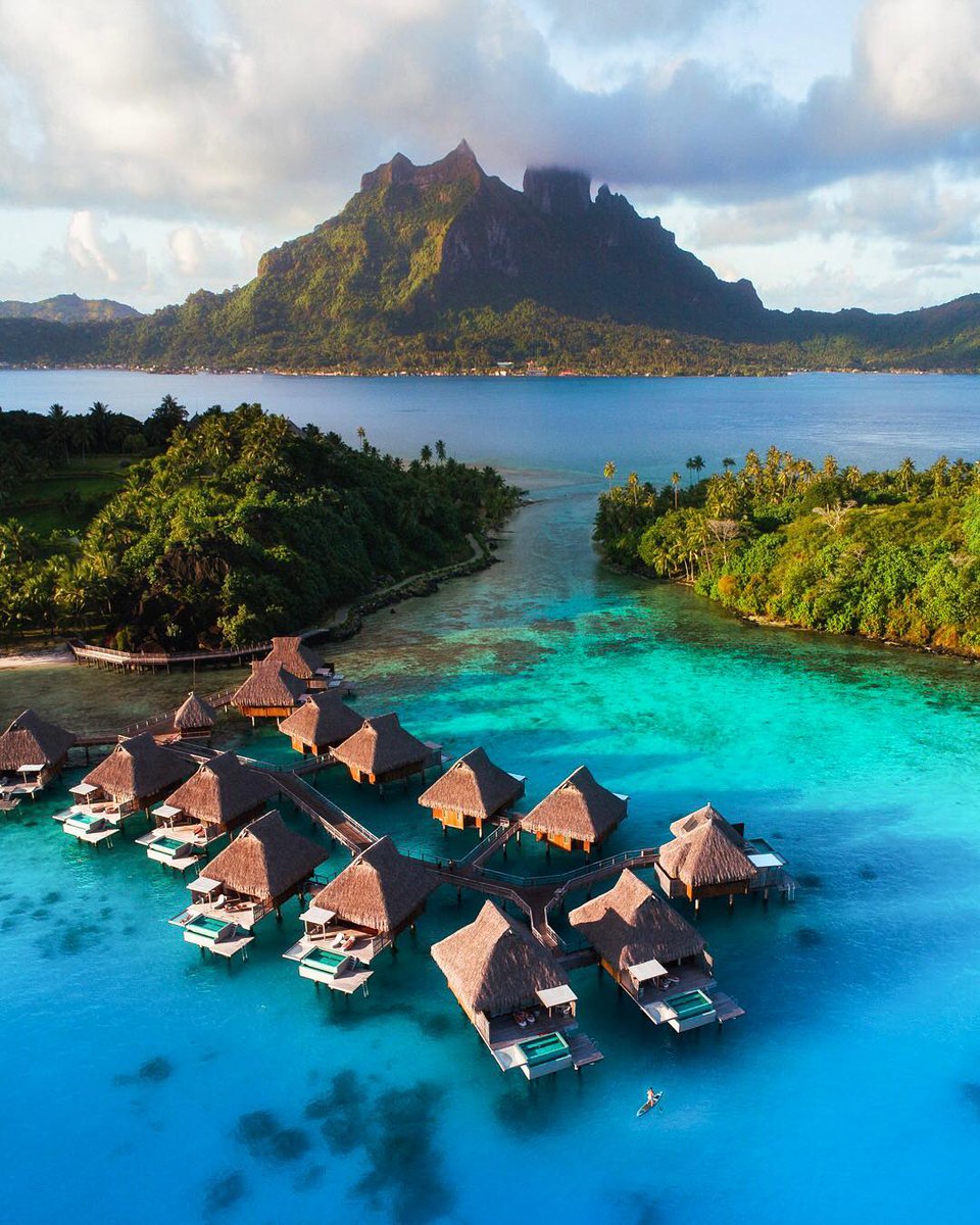 earth's tweet photo. Bora Bora, French Polynesia https://t.co/0Y0Nn1kuYl