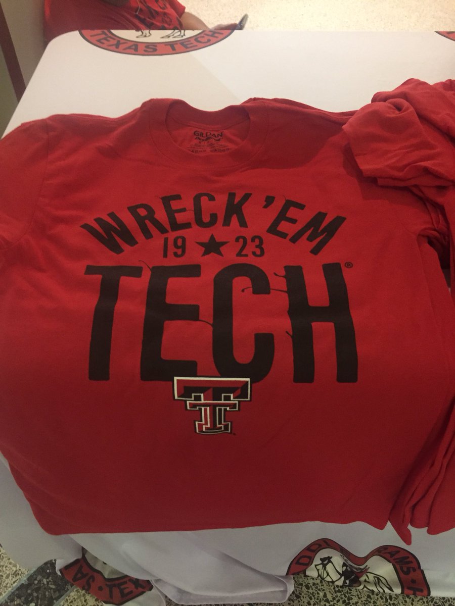 TexasTechRRO's tweet photo. Stop by the @SaddleTrampsTTU table during the fajita dinner to get your Gameday gear! #WreckEm #RRO18 https://t.co/n8mMVznB9d