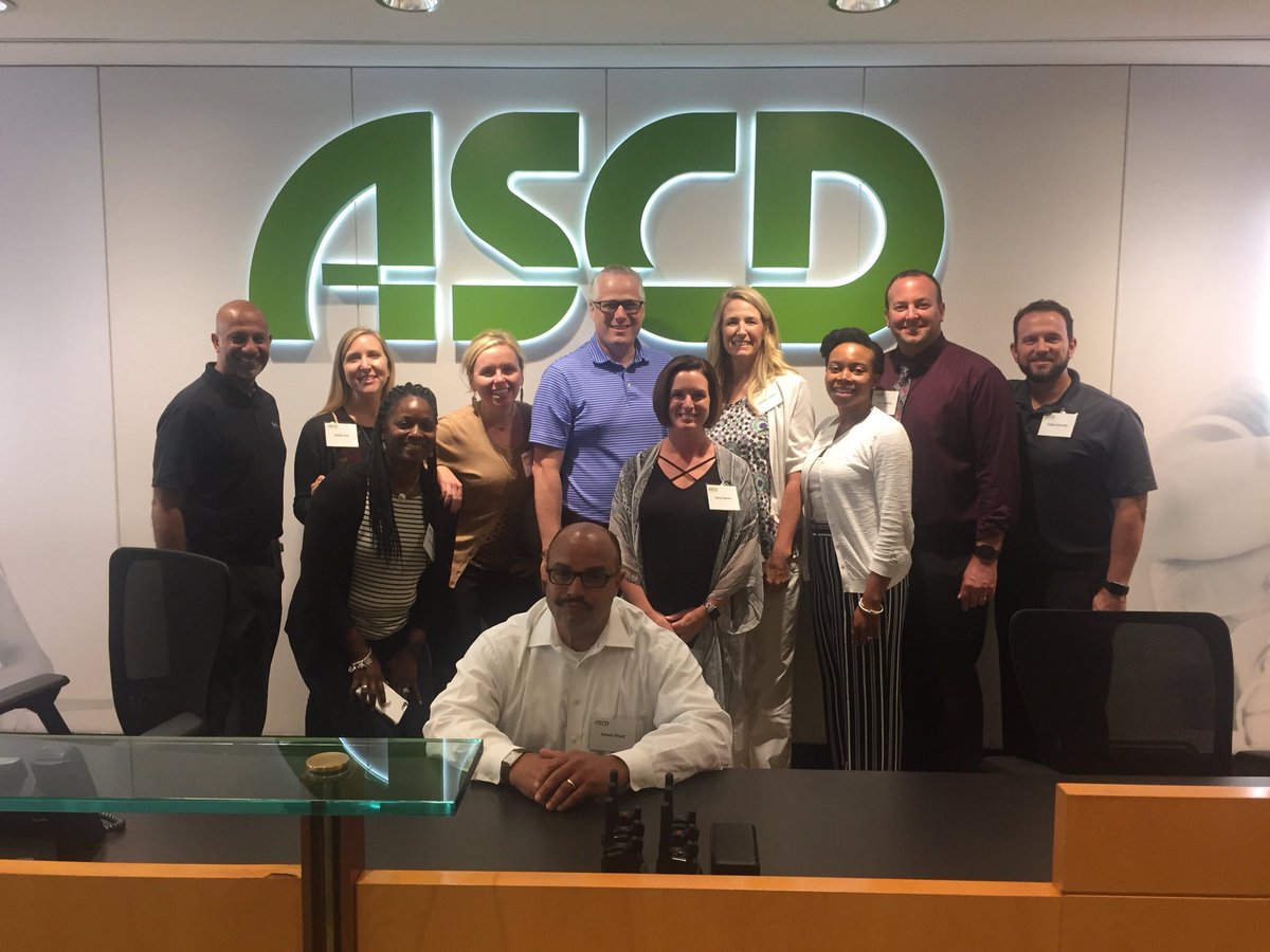 AmyHeavin's tweet image. Deeply honored to be a part of such an amazing group. Inspiring educators with a vision for the future of instructional leadership. Thank you @ASCD for the opportunity! Thank you @DebDelisle &amp;amp; @drneilgupta for your leadership! #ASCDILC