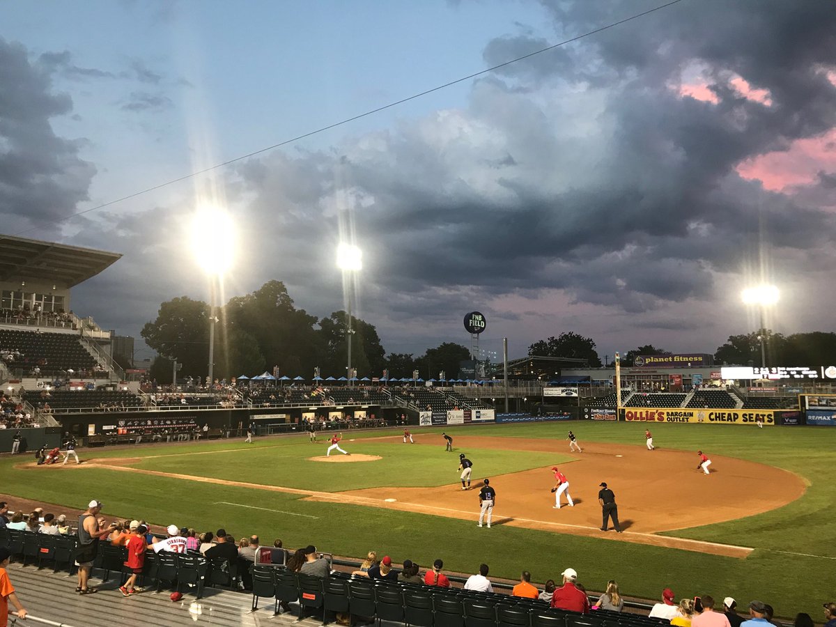 MatthewWindrum's tweet photo. Great time at @HbgSenators game this week. Came from NYC to 2 great Sens games in past 3 years. In 2015, #CowboyMonkeyRodeo w/ @nickastbury. Tues night, @Nationals Ryan Zimmerman hit an absolute bomb in rehab start! https://t.co/tiP0d4mOn3