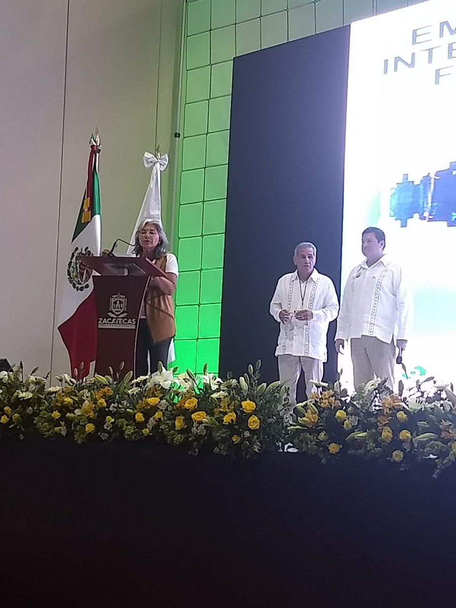 incarural's tweet photo. Nuestra Directora Ligia Osorno Magaña, asistió en representación del Secretario Lic. Baltazar Hinojosa Ochoa a la Agroalimentaria Zacatecas 2018 Food Show, https://t.co/SuytHCGXQ4