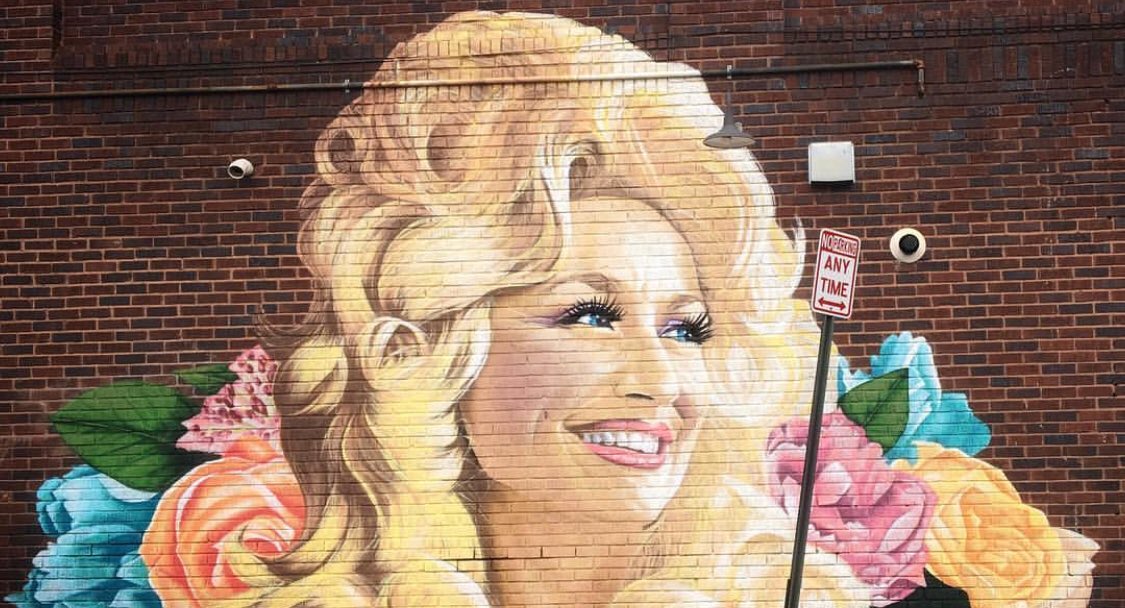 Angry131's tweet image. Have you seen Dolly? She’s been spotted in WAVL@beautyparadesalon