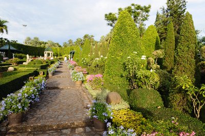 gc_guide's tweet image. News - A brief history of gardening &amp;gt;&amp;gt; zpr.io/6xRis  #gardeningtips