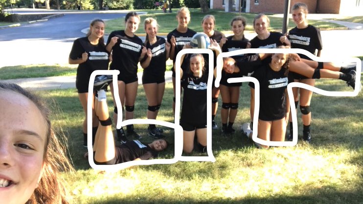BADINVOLLEYBALL's tweet photo. help your girls out to get a free t-shirt by retweeting this!! 💚🏐#itslitatwitt @wittenbergvb @BadinHS https://t.co/8VWbclz7rB