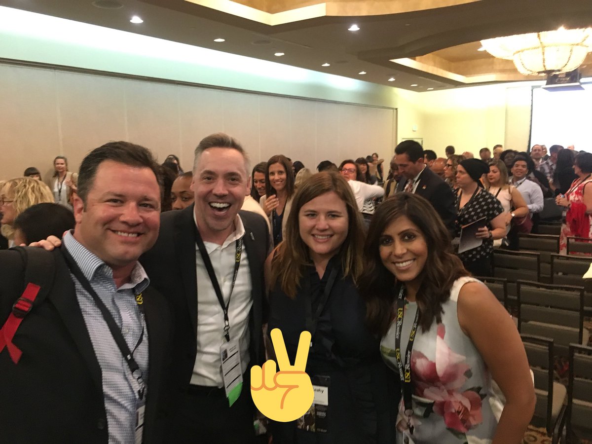 FoothillsMS's tweet photo. Attending the @USC  @USCRossier School of Education Leadership conference with @Lauren_Leahy_ , @MissBhakta, and found fellow #Trojan and one of tonight’s presenters, @HryciwAUSD.  #FightOn #USCEdConf https://t.co/l59c4KQnBv