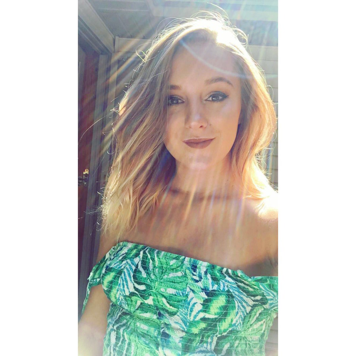 shannon_yoder's tweet image. Feeling the sunshine today ☀️