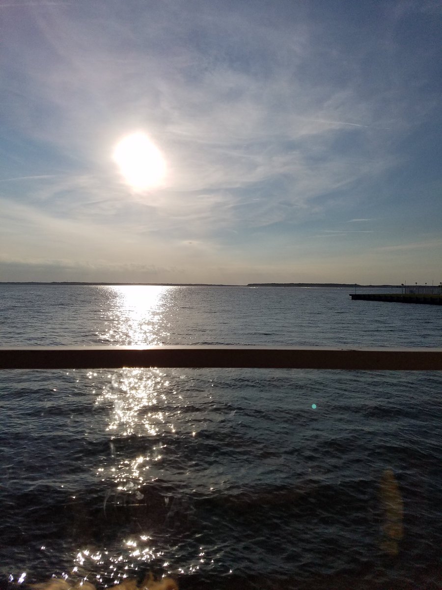 scothoffman's tweet photo. Nice view at dinner. https://t.co/g5k60i3BaL