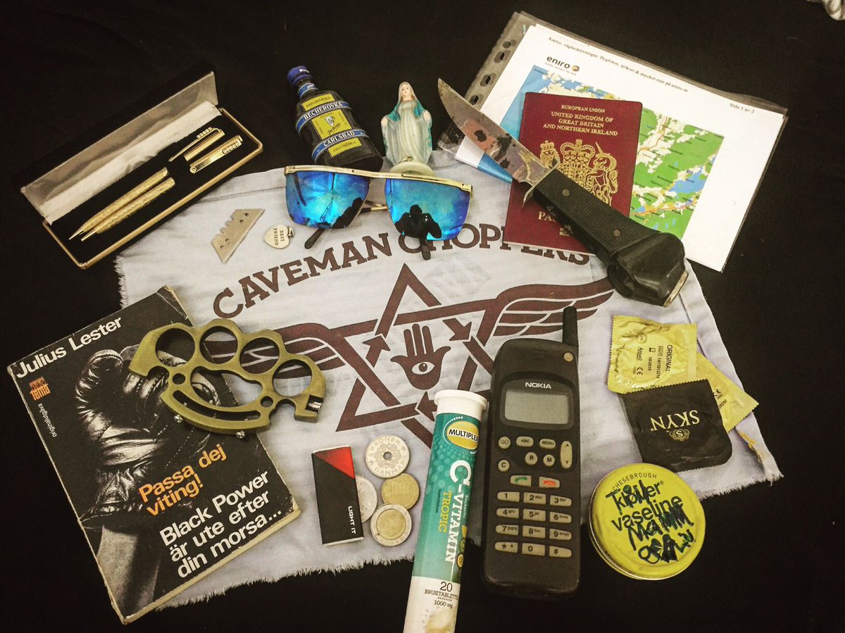 iammrpartridge's tweet photo. Ok so bags all packed and ready to head home to #Marbella think I've got the bare essentials, do you think I'll have any issues getting threw security??...... Naaa all good i recon 👍
#Travel #esentials #packing #ciaobella #BuenasNoches #oldschool #nokia https://t.co/RvH48GzSHM