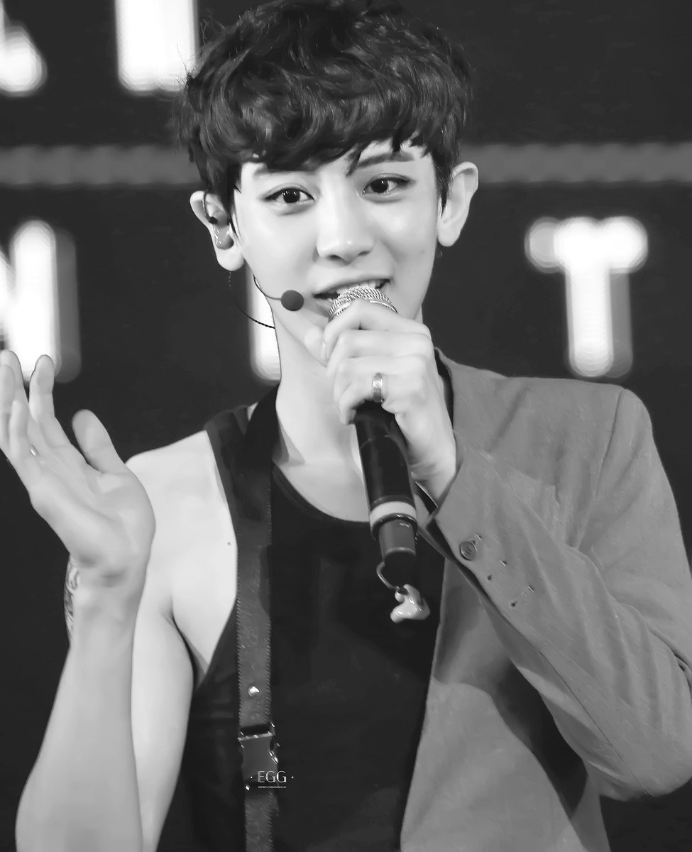 chanyeol61_py's tweet photo. Recopilación de momentos de #Chanyeol celebrando el
#Yeolstagram15M
Cr. En las fotos
@weareoneEXO
#exo
#weareoneEXO 
#EXO_ComingSoon https://t.co/3rBWNoYVMQ