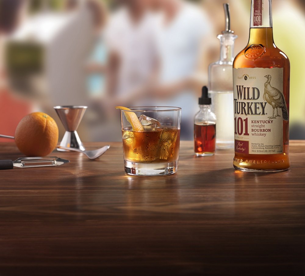 La llegada del auténtico bourbon se celebra con auténticos cocktails. Se viene  #TheBourbonCocktail. 
#WildTurkey
