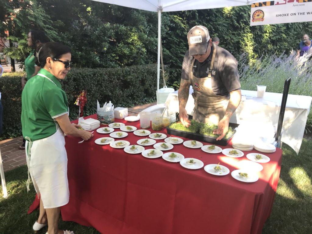 GovLarryHogan's tweet photo. Excited to host the 11th annual #BuyLocalCookout! Starting this Saturday, join me and the First Lady for #BuyLocalWeek and the #BuyLocalChallenge by incorporating at least one locally grown, produced, or harvested product into meals each day. Learn more => https://t.co/fczs6JBZqw https://t.co/MxUIKo97WU