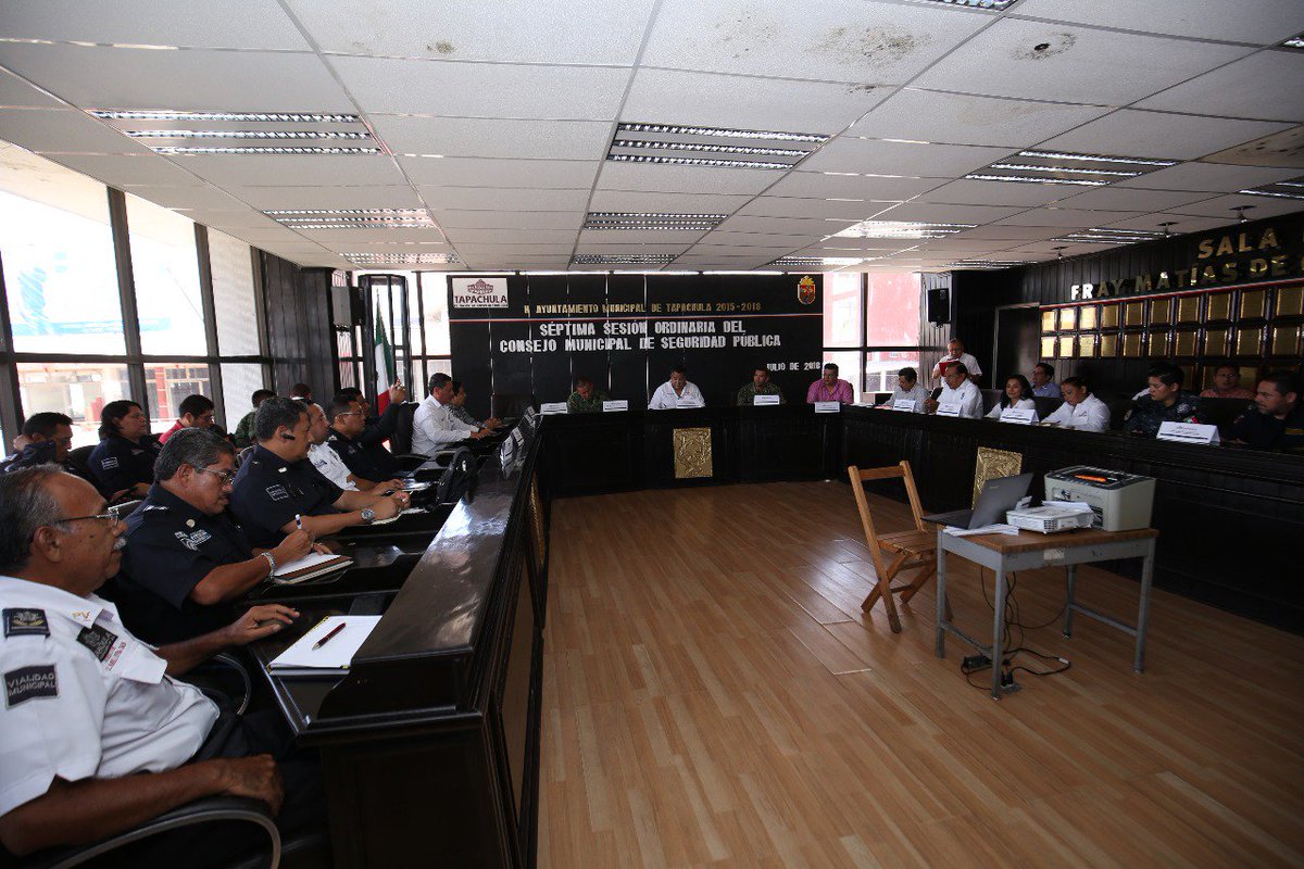neftalideltoro's tweet photo. Tuvimos la 7ª sesión ordinaria del #COMSEP donde hice llegar los comentarios a los mandos Federales, Estatales y Municipales encargados de la seguridad pública, que día a día recibo por parte de quienes proponen y exigen una ciudad con mayor seguridad.
https://t.co/htH86pjZCu https://t.co/eVnMklvr38