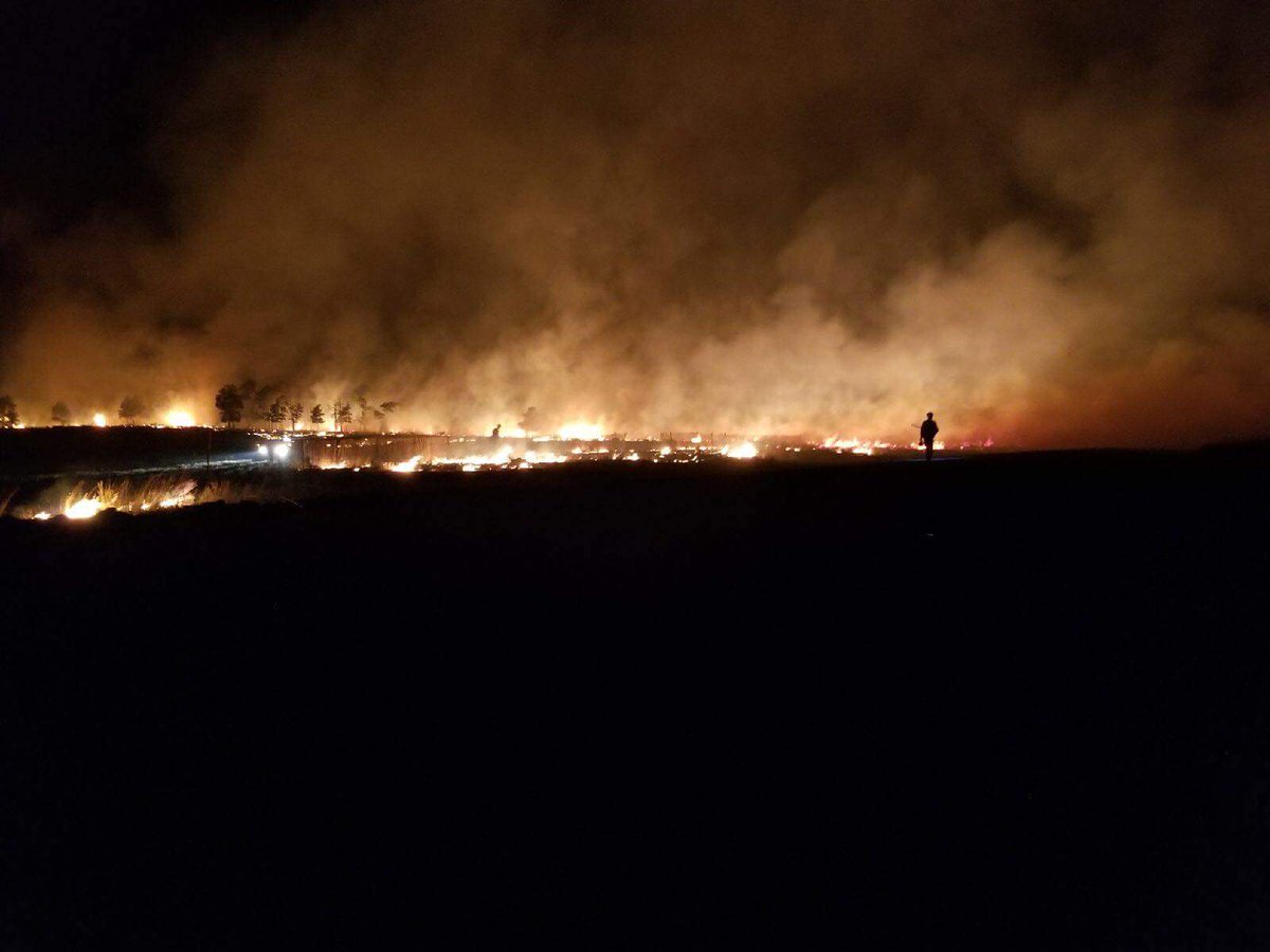 Securityfire1's tweet photo. A few pictures of Security fire doing work at the Spring Creek fire. https://t.co/5YjA0GNrAw