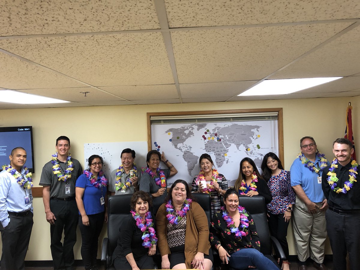 goglobalhawaii's tweet photo. #tedtalks viewing party in #Hawaii. Our very own #UPSSCS representative, David Farrell took on the big stage and wowed the crowd near and afar! #upshawaii @TEDTalks https://t.co/kBLA4F7SJr