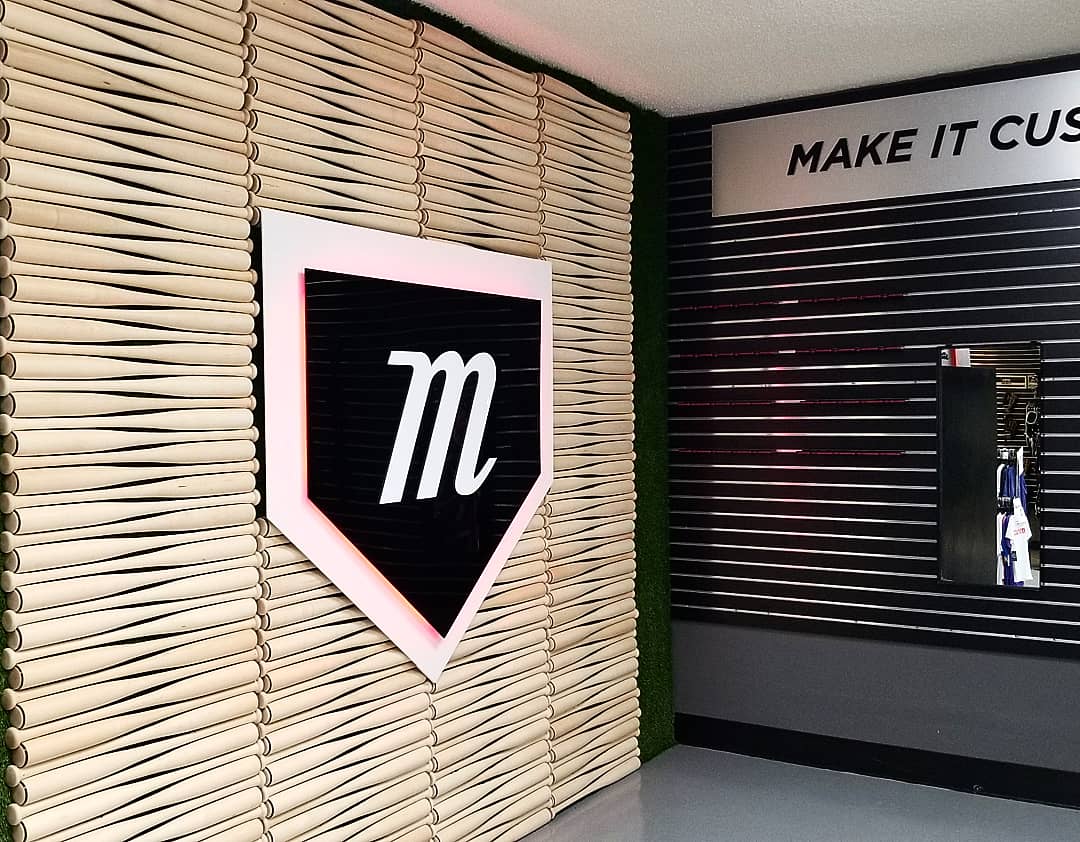 d1designllc's tweet photo. New entry wall for @MarucciSports and their Hitter's House in Baton Rouge. Great people to work with and can't wait for the next project!!
.
https://t.co/SlAYmAREg7
.
#d1design #d1waco #design #custom #sports #modern #baseball #baseballbat #mlb #marucci #hittershouse https://t.co/7i1zGqUDp6