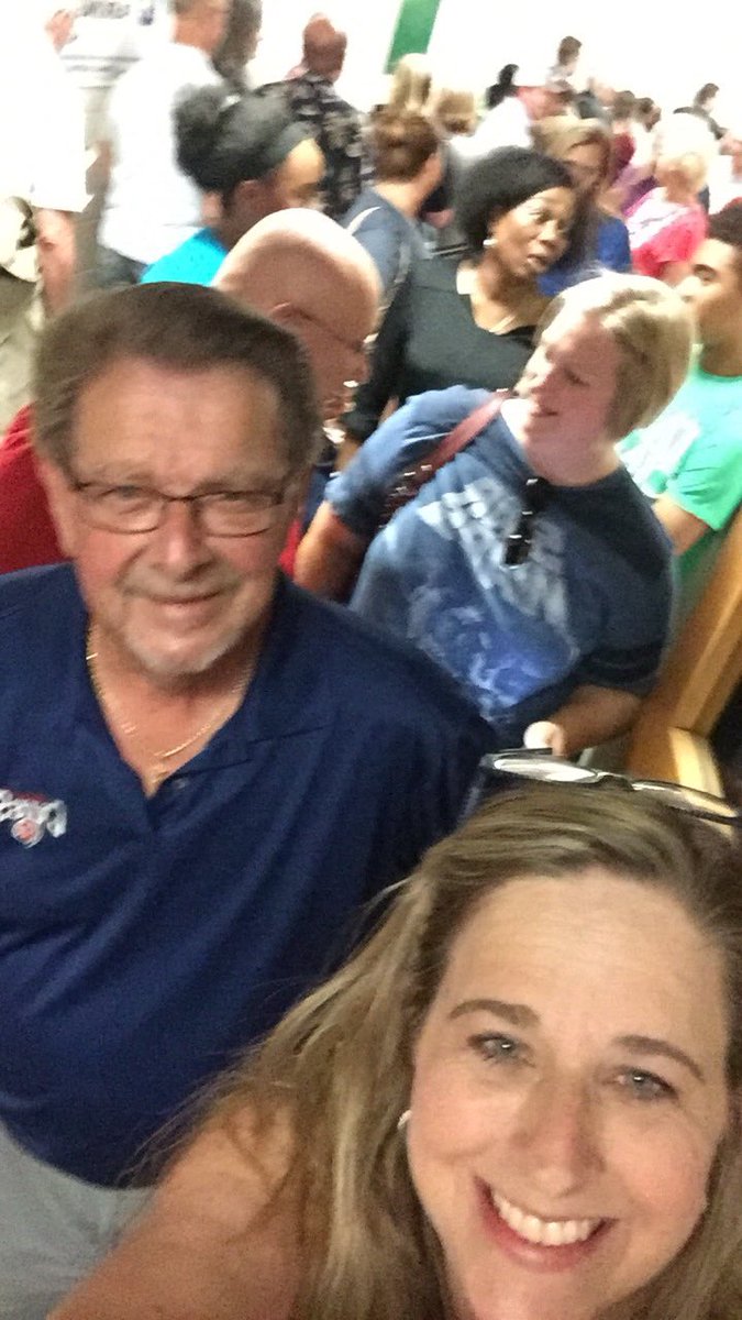 annebalderson's tweet photo. Staying cool waiting for bbq! Annual date night with Dad. CoservAM18 https://t.co/UHjDkilsJa