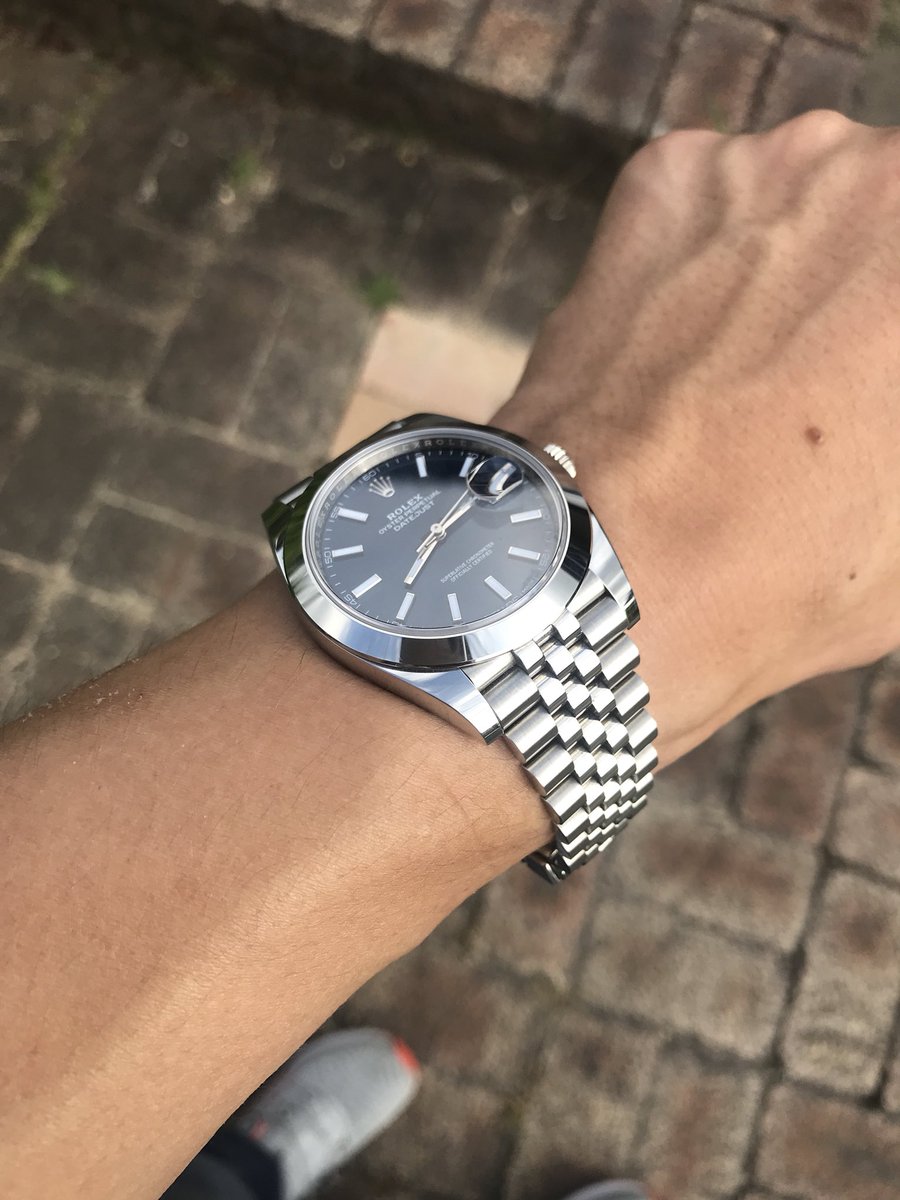 Iwaxasky's tweet photo. 今日はオフ。デイトジャスト 41と過ごす。 #デイトジャスト41 #ref126300 #cal3235 #ROLEX https://t.co/lLR4Y1xrtl