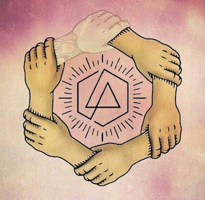 from_underworld's tweet photo. #RIP_Chester
#LINKINPARK https://t.co/vHmlWYsihX