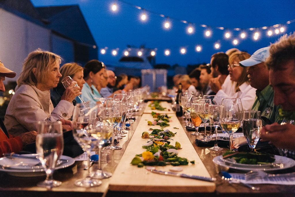 Frog's Leap Winery (@frogsleap) on Twitter photo Good dining, good #wine, and good company are three ingredients to a happy evening. Join <a href="/FarmFieldSeaMV/">Farm.Field.Sea.</a> for a vibrant, cultural experience at Marthaās Vineyard featuring a 4-course dinner paired with Frogās Leap wines! bit.ly/2uNIftb Good dining, good #wine, and good company are three ingredients to a happy evening. Join <a href="/FarmFieldSeaMV/">Farm.Field.Sea.</a> for a vibrant, cultural experience at Marthaās Vineyard featuring a 4-course dinner paired with Frogās Leap wines! bit.ly/2uNIftb