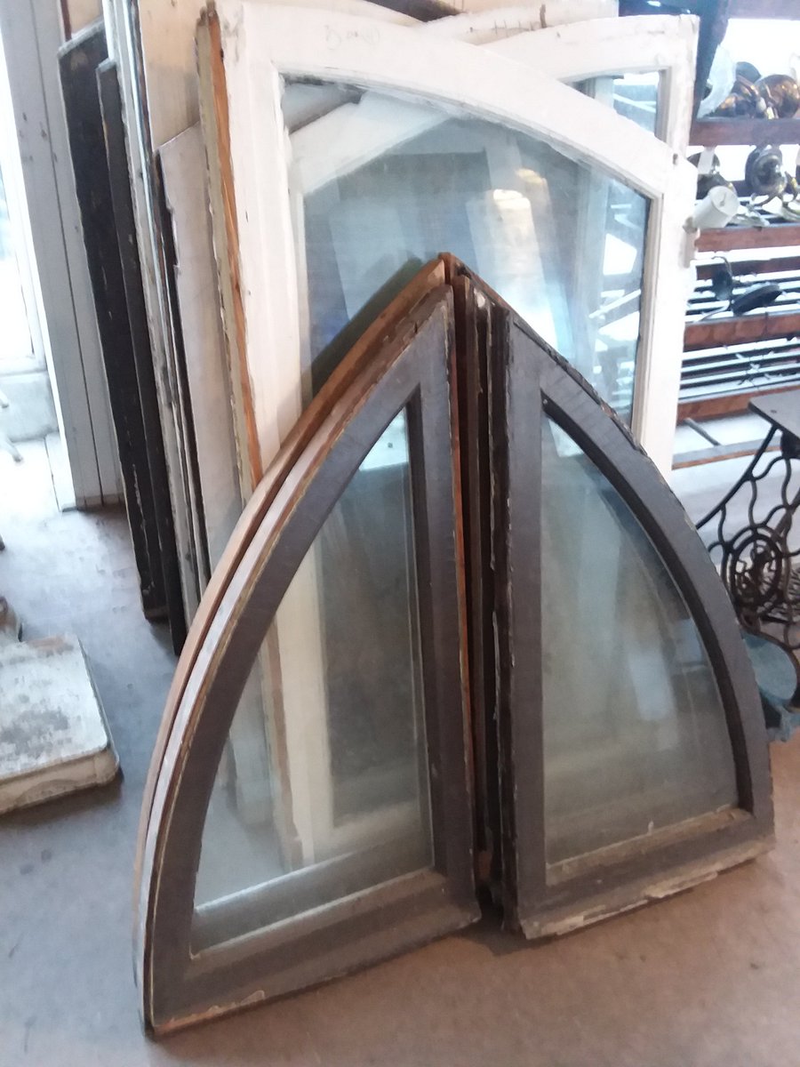 RestorResources's tweet photo. Free #Architectural #Salvage @RestorResources tonite only. #Windows, #Doors, #Mantels, #Columns as we move to our new location. Everything must go by tonite.  Call 617 947 4679 or stop by 1946 Washington St. NOW! https://t.co/ezgYOqBlKW