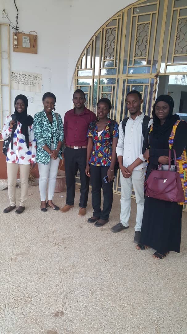 MarabiAmfaal's tweet photo. Am glad to be schooled by my 2 Doctors: Dr. Bella and Dr DM Jobe on Reproductive Health and Teenage Pregnancy at West African Academy of Science and Technology.
#RHEPAS
#YCFAC
#WeAreThatOfTheCommunity https://t.co/WCpUGJielx