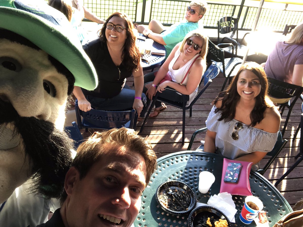NobilitySquad's tweet photo. Hanging out with “BIG L” and the Nobility management crew at the @LexingtonLegend game. @HeartlandStates @PeoplePromiseER @_Shelley_G https://t.co/foPEmgNaY9