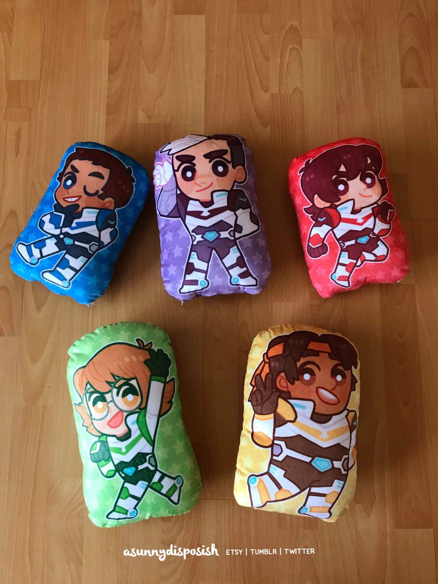 asunnydisposish's tweet photo. Just here to let you know that if you've been waiting for my pillow restock - they're finally here! https://t.co/EM341sNsuK

RTs and likes appreciated 😭💖💖 https://t.co/MgHzmeJrnv