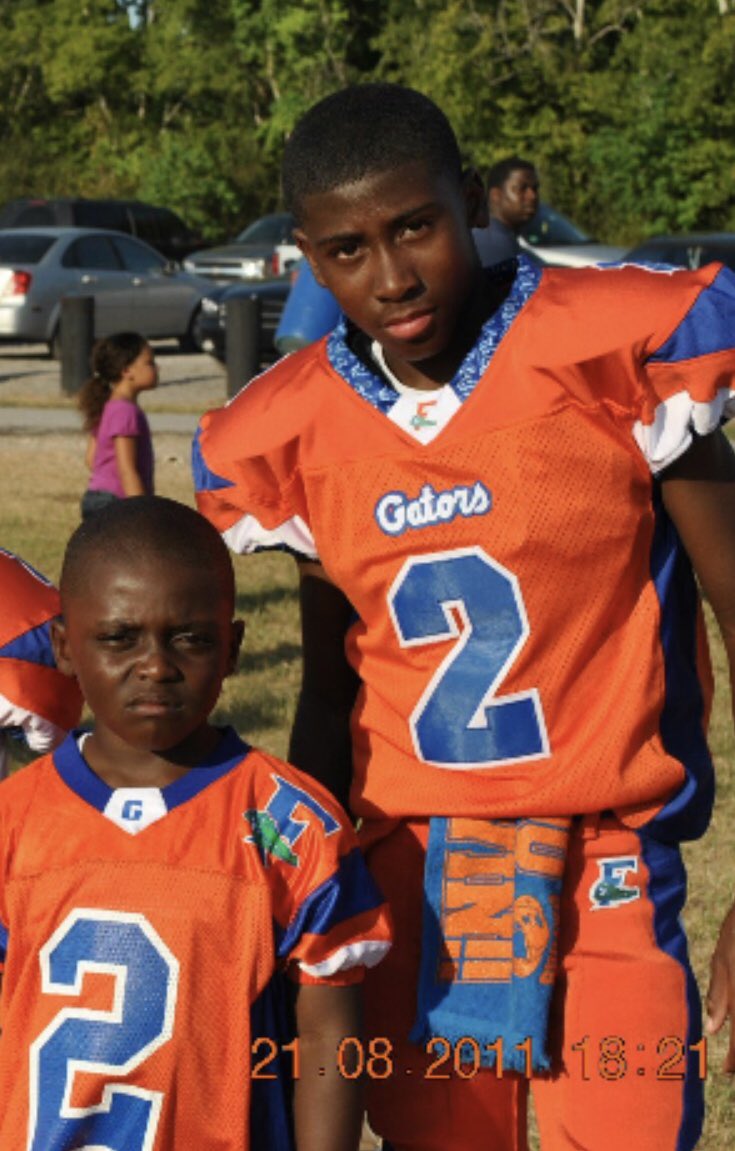 coach_takee's tweet photo. @jordonnnd02 @alvonteeee @tails7v7 Deuce Love! Destined for Greatness! Cut from the Cloth! #FresnoGators #BEENwinning!!๐ค๐ฟ https://t.co/AWoUqP6g76