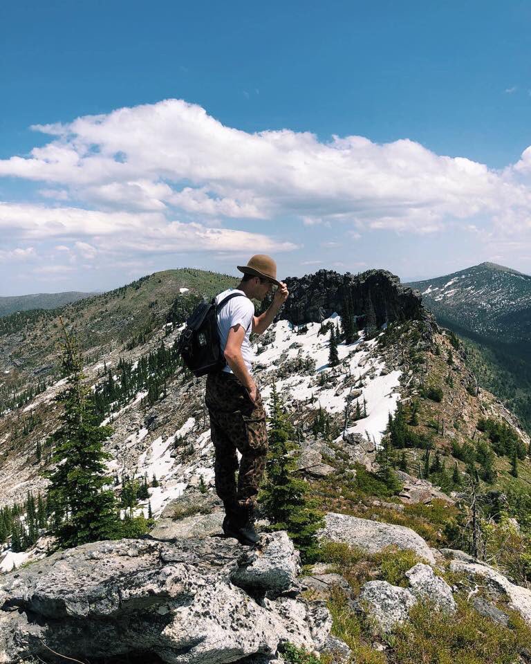 thruxlawrence's tweet photo. A #thruxpack is always up for a good hike. https://t.co/PCu9D1qmvF