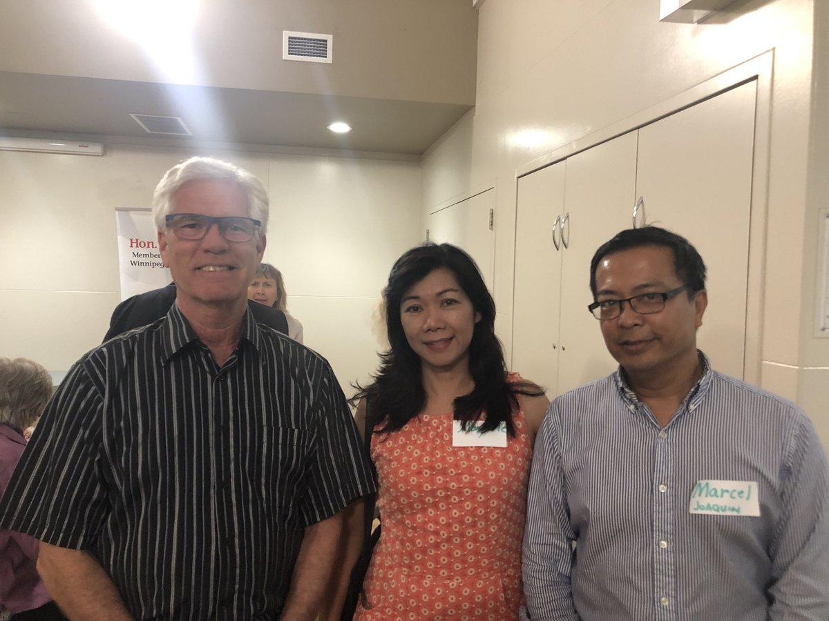 Mizbella67's tweet photo. Glad to have met Minister of International Trade Diversification @jimcarr_wpg at tonight’s Open House. #MPforWinnipeg SouthCentre https://t.co/GHSIerW9BH