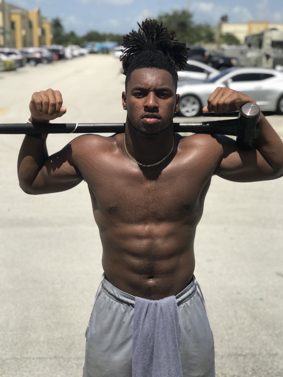 RipZee_Ryan's tweet image. Been threw a lot, learned from a lot of mess ups and I’m finally getting my chance to chase my dream. I’m gonna get it by any means 🏈🏆💯
#RipZee