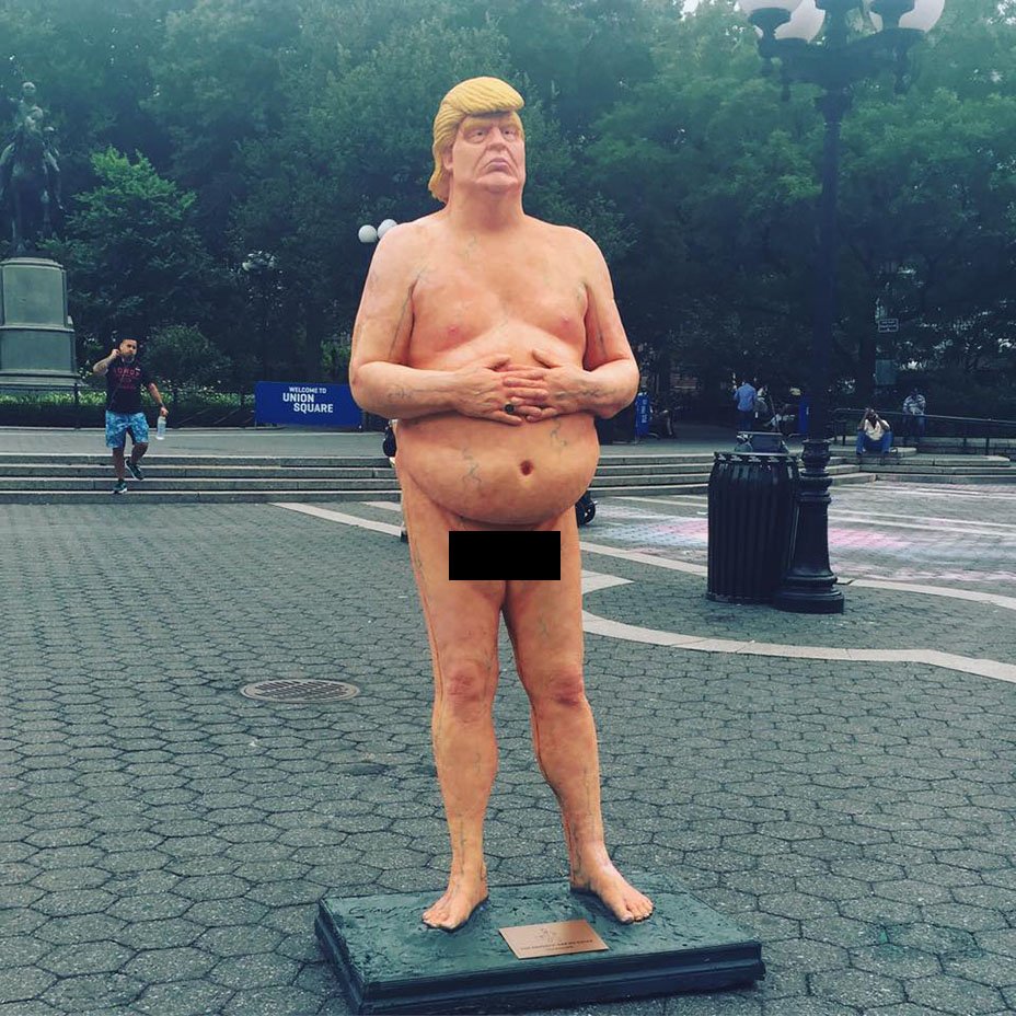 flat_emperor's tweet photo. #NakedEmperor in 2016.
#FlatEmperor in 2017.
#RussianUnderpants in 2018.
#ZEGINGER MAKE AMERICA GOOD AGAIN?
#MAGA #MULLIGAN PUBLIC POLITICAL ART 2018
https://t.co/N5AjphKrQm https://t.co/To1JsgpYwM