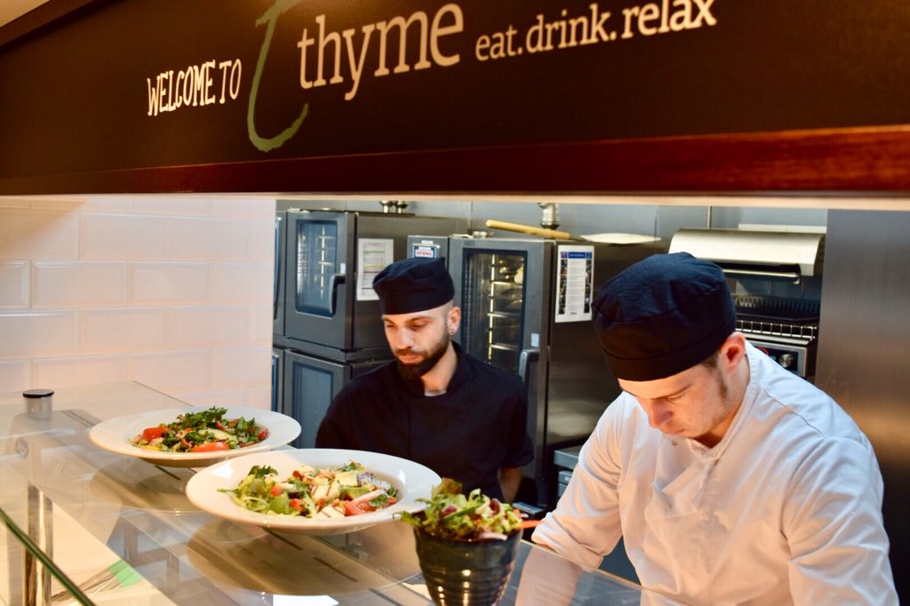 beardyspiel's tweet photo. When P&amp;P do PMP... thanks @InnFarringdon for including us in your brilliant #PracticeMakesPerfect night and best of luck with your full opening @placemadebyyou @AkshayPa2004 @R4chelMcKeeman https://t.co/UwxLqaSXlY
